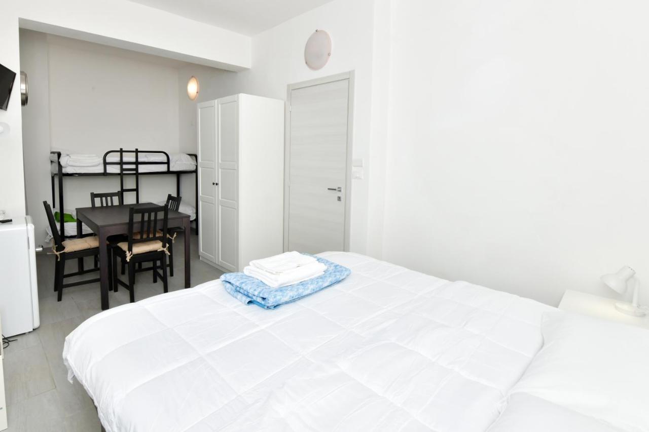 A San Lazzaro Rooms Сан-Ладзаро-ди-Савена Экстерьер фото