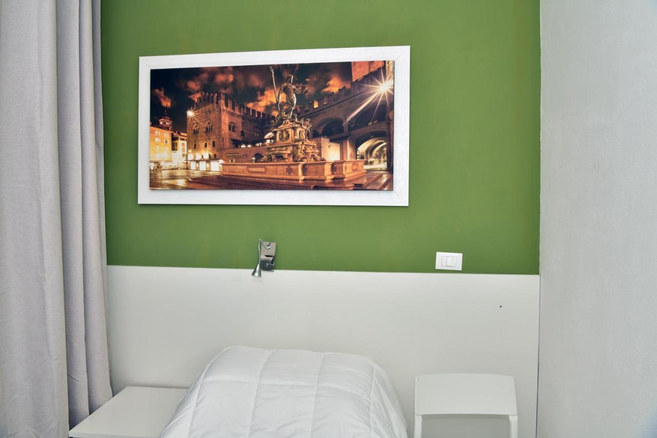 A San Lazzaro Rooms Сан-Ладзаро-ди-Савена Экстерьер фото